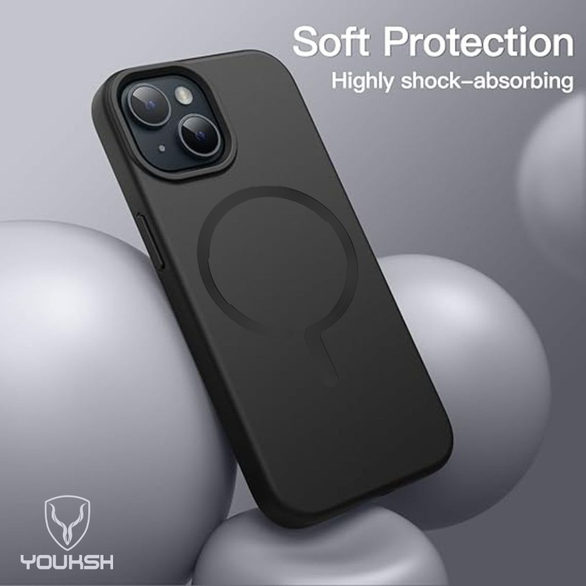 Apple iPhone 15 Soft Silicon Case with MagSafe